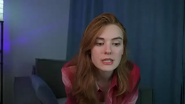 foxy_cute4you from StripChat