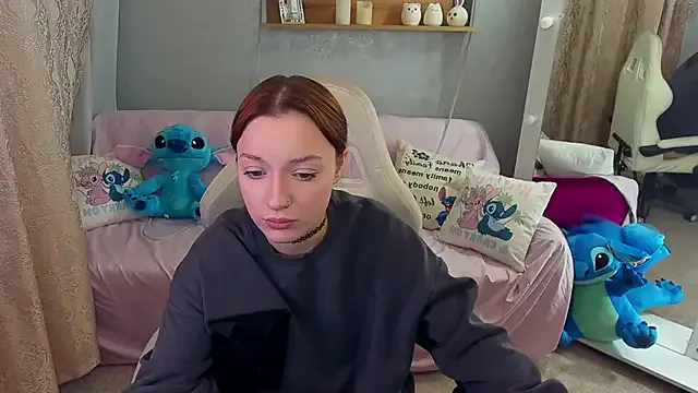 FoxyMayy from StripChat