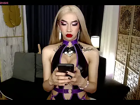 Foxysexykendra from StripChat