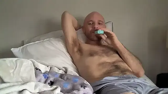 FrankieFuckMe from StripChat