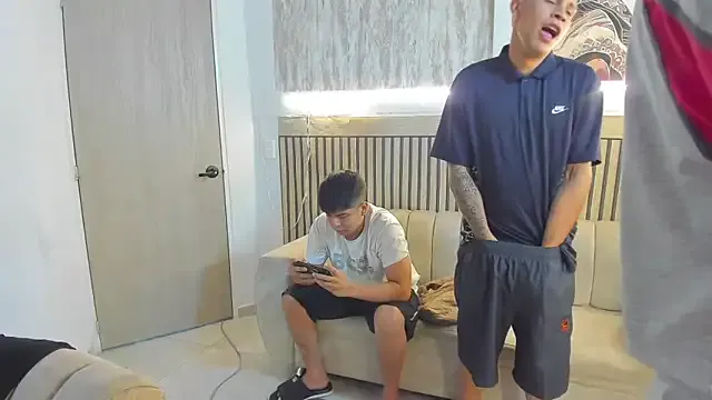 friendslikeplay from StripChat