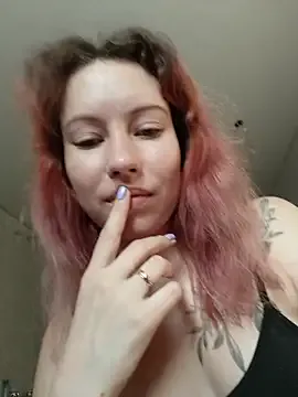 Frost_foxy from StripChat