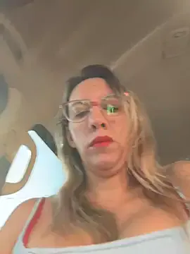 Gatitacarlita from StripChat