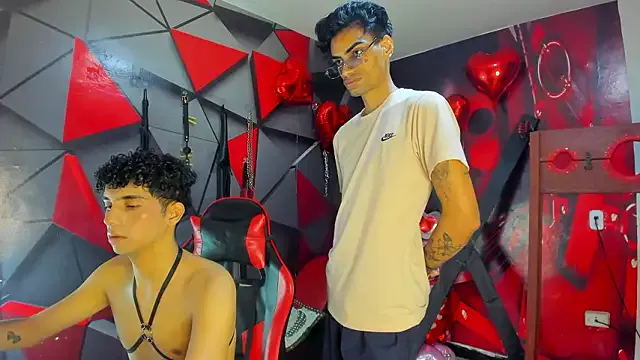 Gay_Red_Room from StripChat