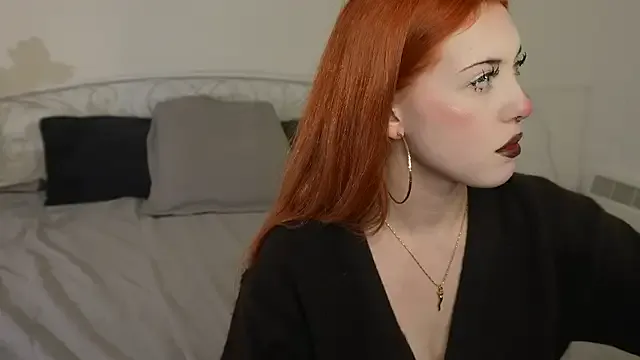 Curious GiKarerra uncovering and peaking with her desired dildos GiKarerra from StripChat