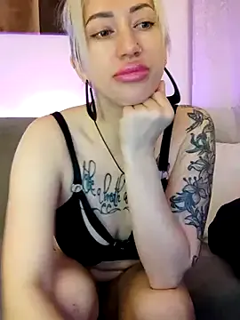 Gina-Lumara from StripChat