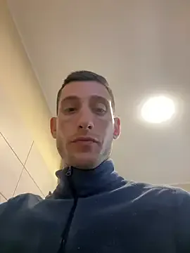 Gionnytav from StripChat