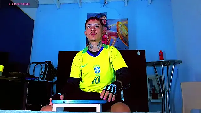 HannibalLester from StripChat