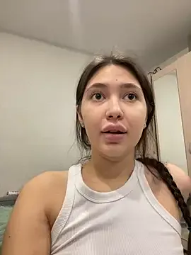 Hey_Mia from StripChat