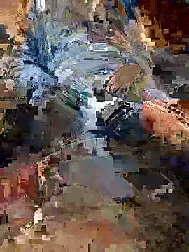 Hideen-real-face from StripChat