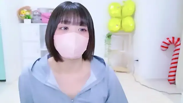 Hinata_Sun from StripChat