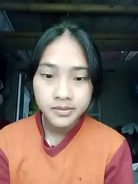 Hoa-tuylip from StripChat