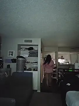 honeeyyy_pot from StripChat