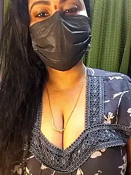 Honey-flowerr from StripChat