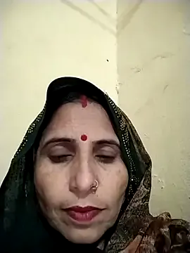 Hot_liya54 from StripChat