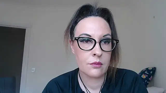 Humiliatrixxxx from StripChat