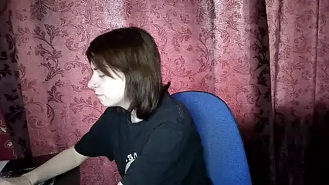 IleanaPishko from StripChat