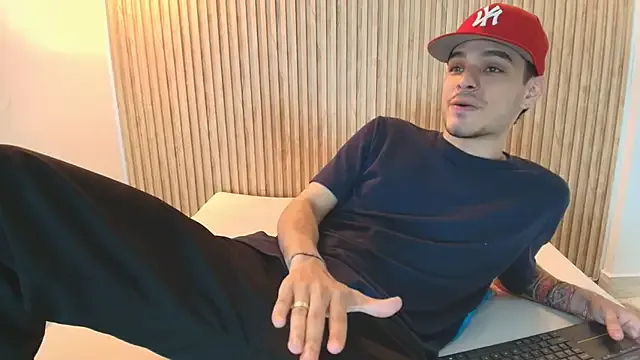 IM_BULL from StripChat