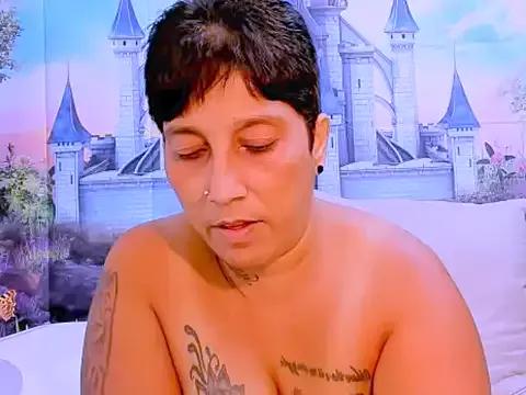 indianroxy on StripChat 