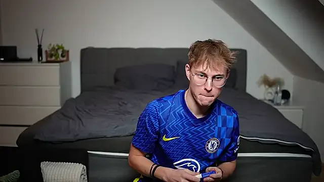 Fulfill your craving with the cute StripChat slut - InnocentGuys InnocentGuys from StripChat