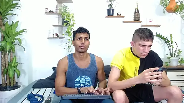 Interracial_Snow_Bunny from StripChat