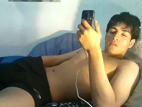 isalexhot from StripChat