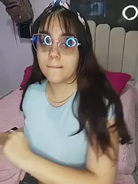 its_lauu_ from StripChat