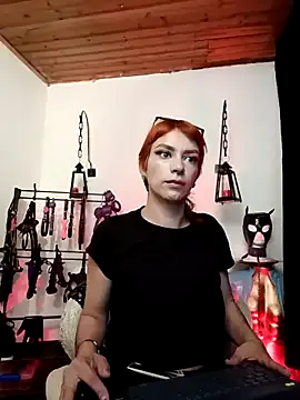 IvanaFetish from StripChat
