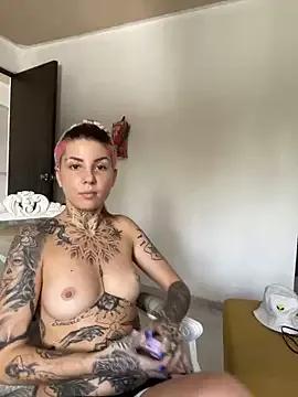 Izy_cute_ from StripChat