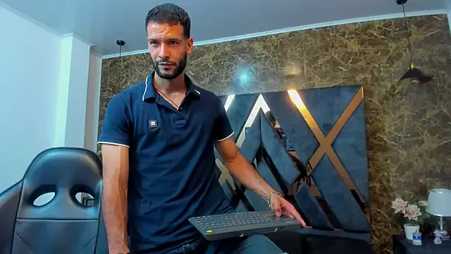 Jacob_Benelli from StripChat