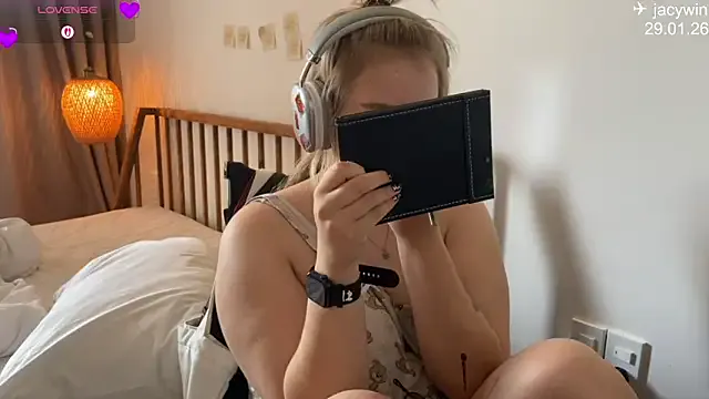 JacyWinslat from StripChat