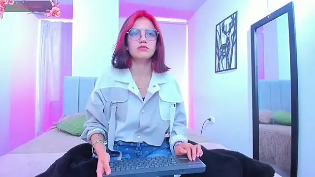 The unforgettable Jade7_ - slutty webcam show camwhore ready to peak jade7_ from StripChat