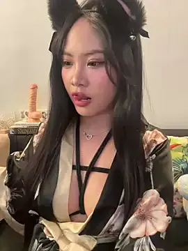 jinawaves from StripChat