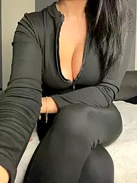 joliie_coquiine from StripChat