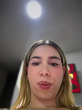 Jules_Anderson from StripChat