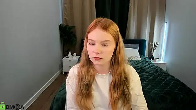 Julia_Anis from StripChat