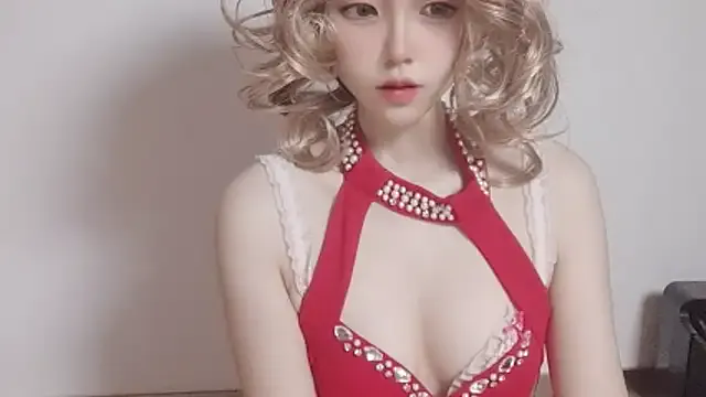 JuliaNoir from StripChat