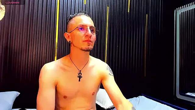 The fantastic KarloStrom - naked cam feed model ready to peak KarloStrom from StripChat