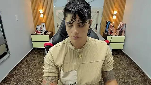 KAROLLJONES1 from StripChat