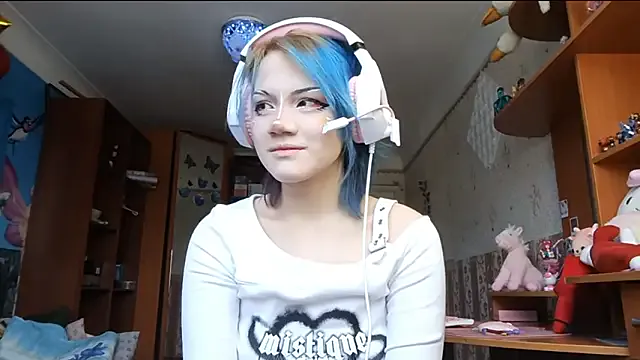 Broadcasting desires and nasty joy with StripChat's versed KathernSaulters KathernSaulters from StripChat