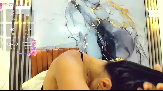 khiara_moretti from StripChat