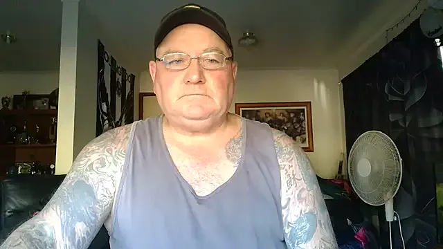 KINKYBLUEYES69 from StripChat