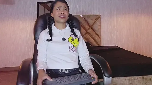 Kristall_06 from StripChat