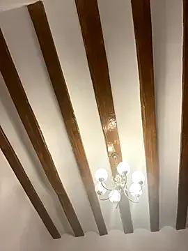 laarti from StripChat