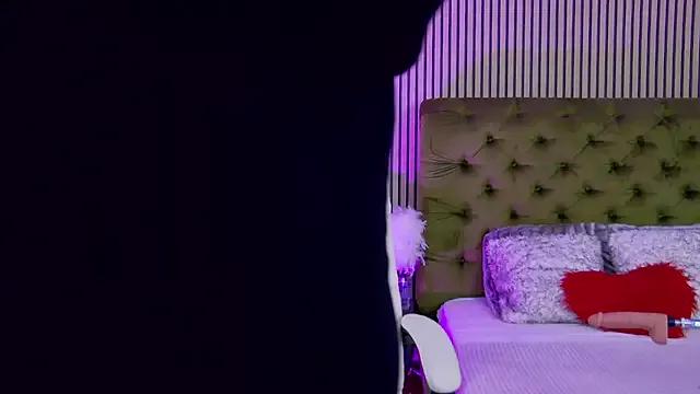 Slutty LadyTouch wants you to fuck their body now LadyTouch from StripChat