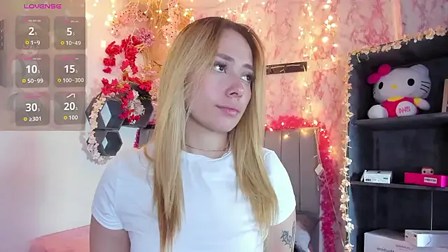 LanaMills_ from StripChat