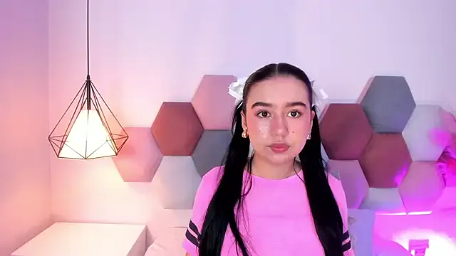 LaraGoldd from StripChat