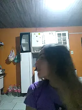 Larinhacat from StripChat