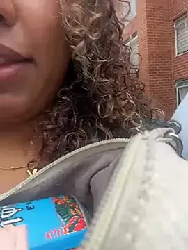 lauraltt from StripChat