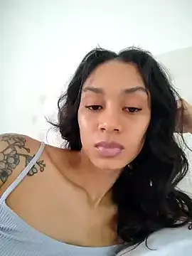 Bicurious sexiness: Leaberrry gets undressed while fondling her beaver on webcam Leaberrry from StripChat